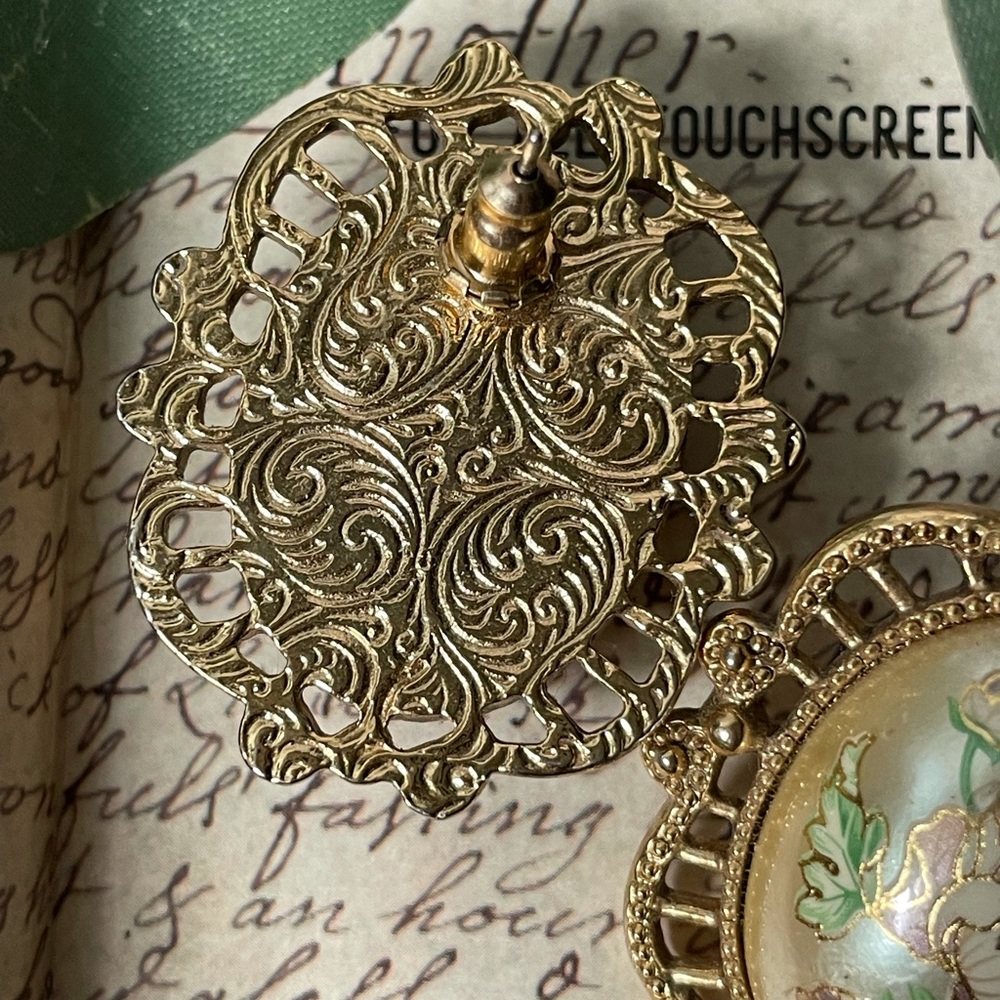 Vintage Earrings - Picture 4 of 5